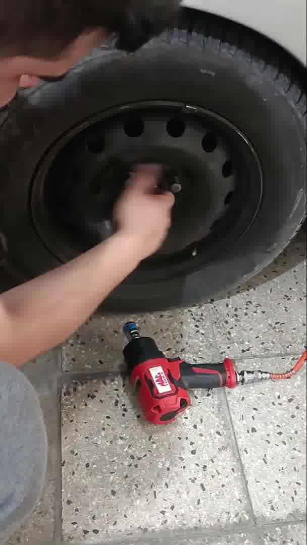 https://atlastools.ir/product/mactools-7286-air-impact-wrench/