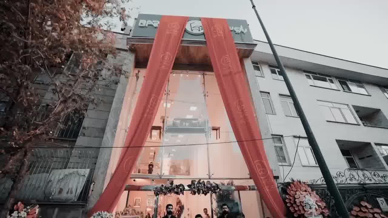 افتتاحیه و نمایشگاه مبل باروس در نیاوران