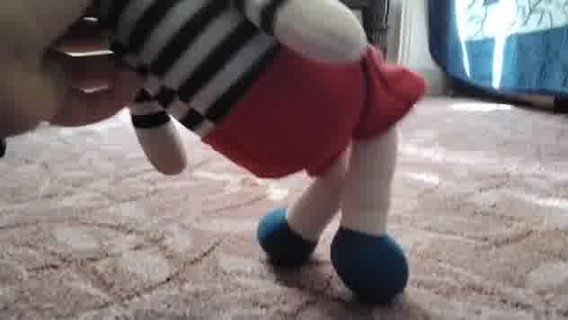 فامیل تقدیم می کند