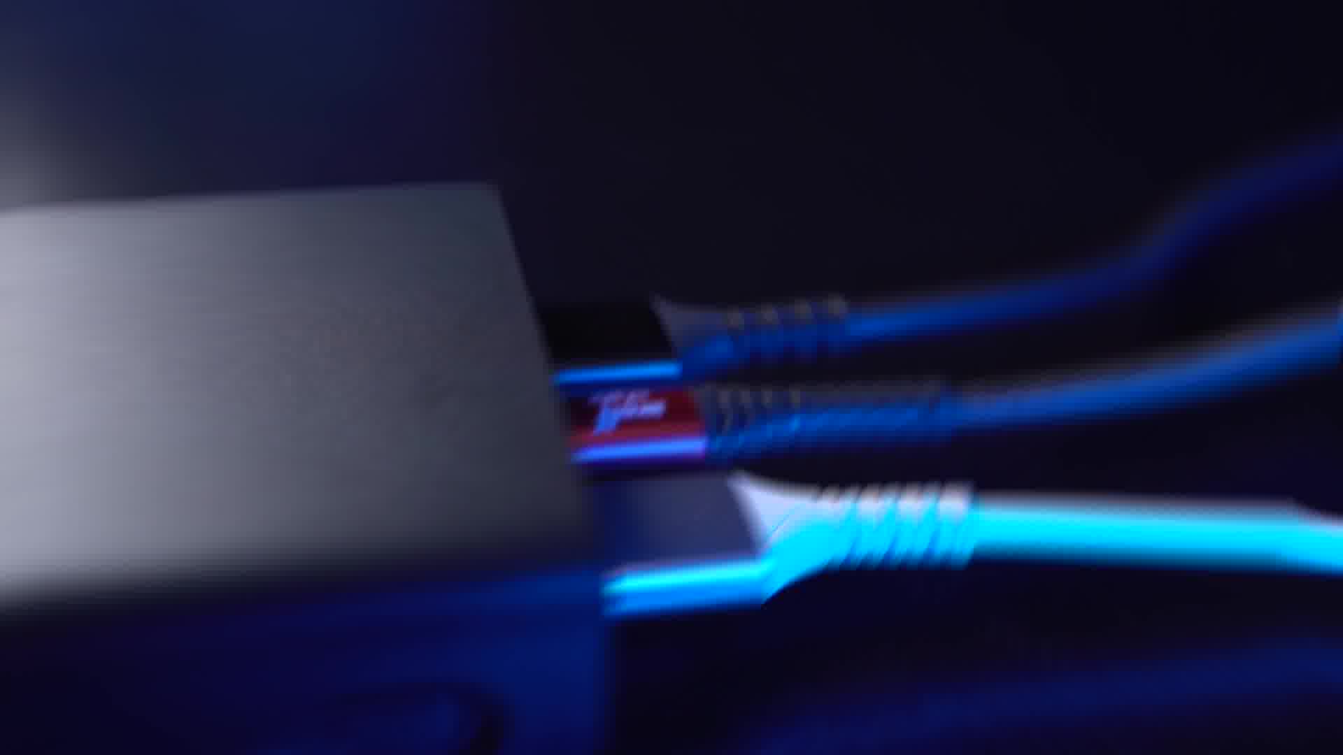 معرفی پاوربانک 20 هزار فست شارژ Wolfstyle